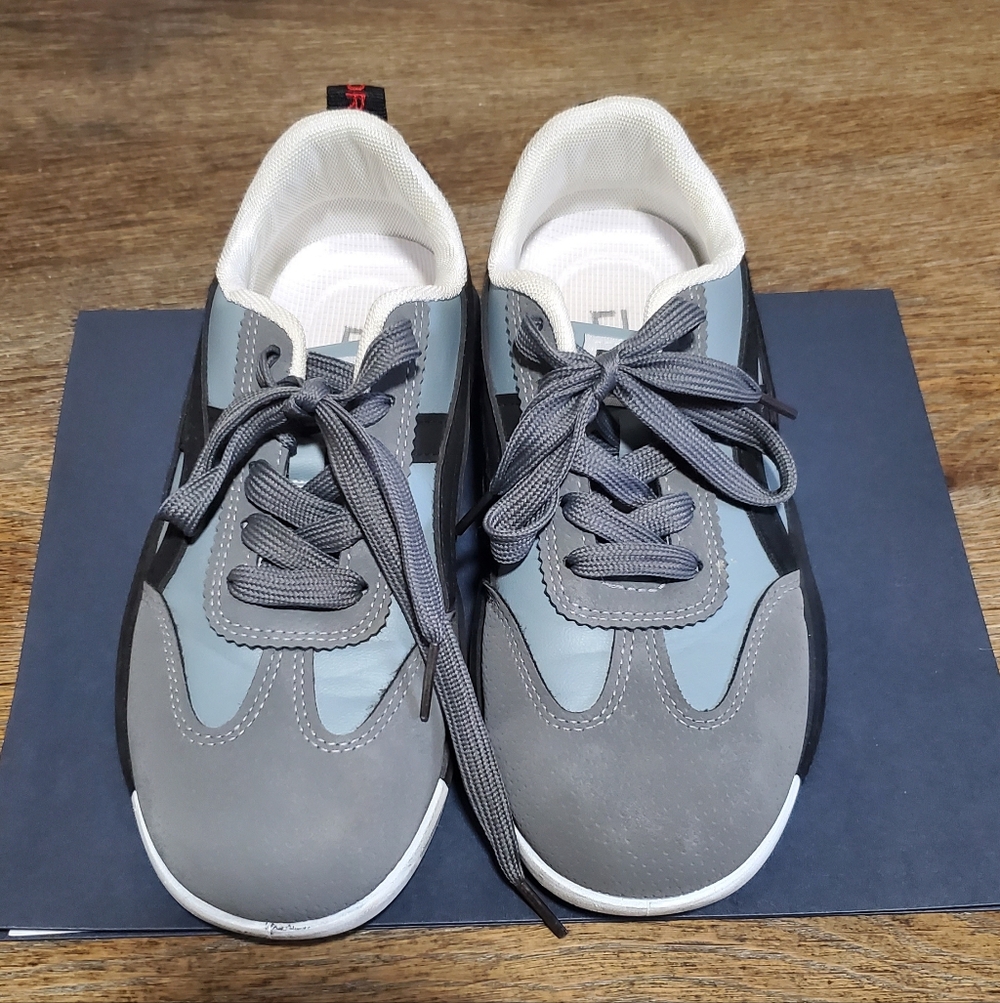 Women DF Cloudea Sneakers | De Florance Sneakers | Size 6 | Black & Gray - Picture 5 of 10